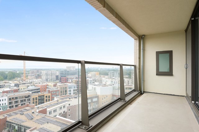 Foto 6: Diemen - Karel Appelhof - Foto 6