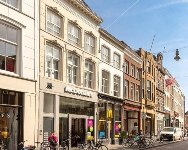 Foto 1: Den Bosch - Hooge Steenweg - Foto 1