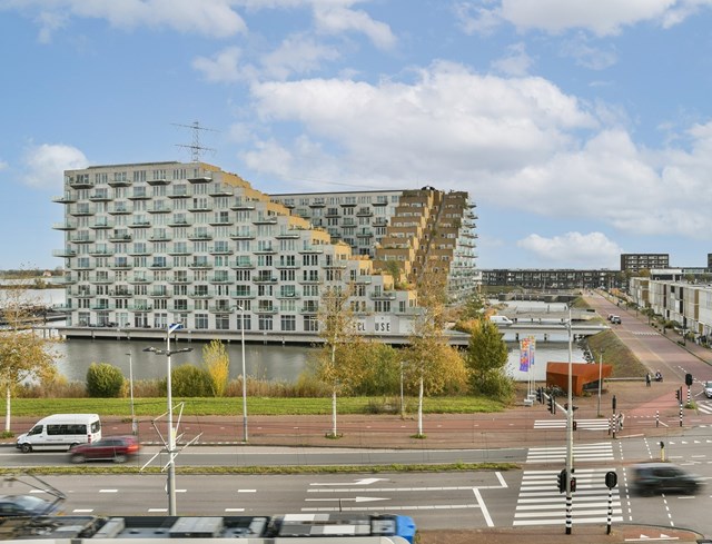 Foto 7: Amsterdam - Ijburglaan - Foto 7