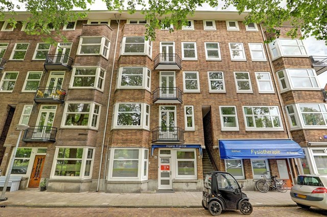 Foto 1: Amsterdam - Surinameplein - Foto 1
