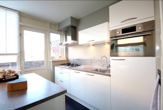 Foto 2: Katwijk (ZH) - Willy Sluiterstraat - Foto 2