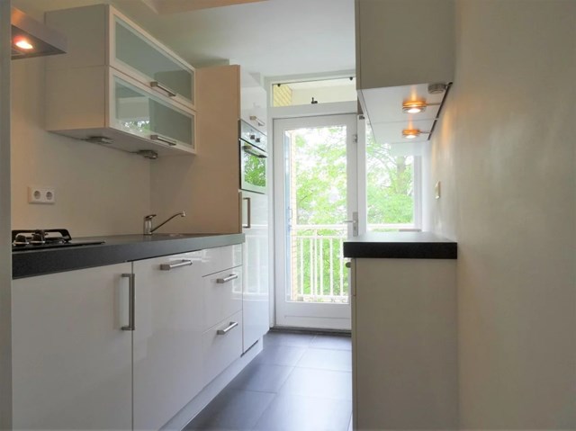 Foto 2: Utrecht - Karel Doormanlaan - Foto 2