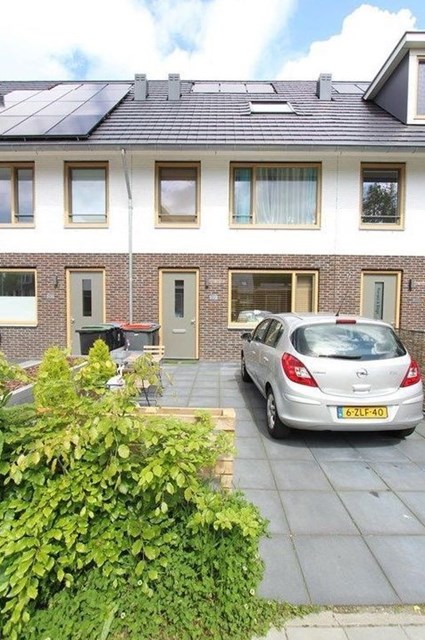Foto 1: Uithoorn - Clara Egginklaan - Foto 1