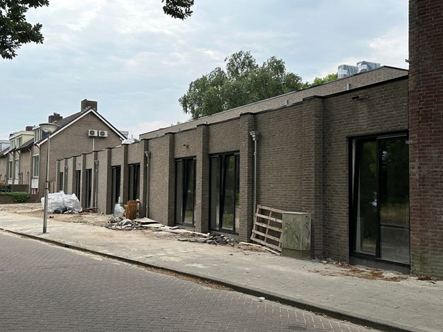 Foto 4: Eindhoven - Generaal Bothastraat - Foto 4