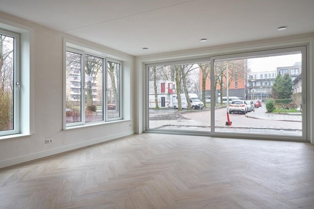Foto 1: Castricum - Dokter van Nieveltweg - Foto 1