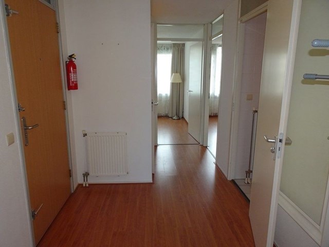 Foto 7: Den Haag - Gevers Deynootweg - Foto 7