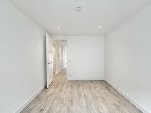 Foto 6: Amsterdam - Sint Willibrordusstraat - Foto 6