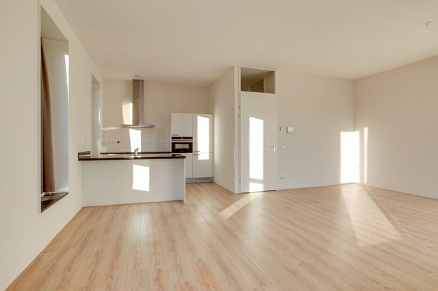 Foto 1: Amsterdam - Rosy Wertheimstraat - Foto 1