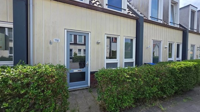 Foto 2: Utrecht - Hermelijnvlinderdijk - Foto 2