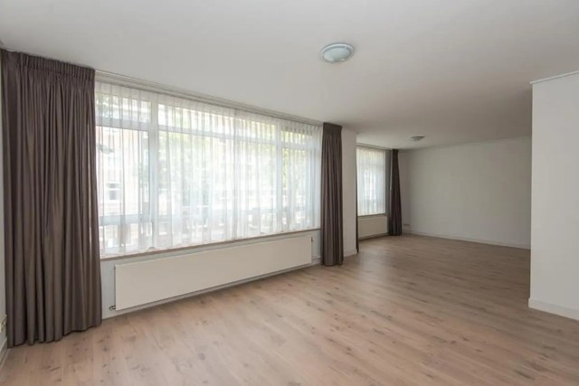 Foto 4: Amsterdam - Milletstraat - Foto 4
