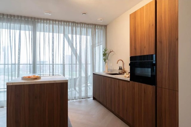 Foto 7: Rotterdam - Rijnhavenkade - Foto 7