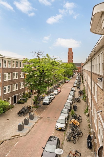 Foto 7: Amsterdam - Van Spilbergenstraat - Foto 7