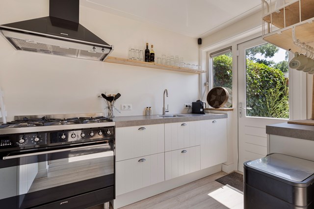 Foto 6: Hilversum - Van Kretschmar van Veenlaan - Foto 6