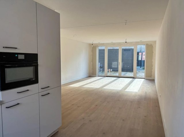 Foto 4: Beverwijk - Theo Uden Masmanlaan - Foto 4