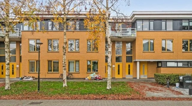 Foto 1: Almere - Voorjaarstraat - Foto 1