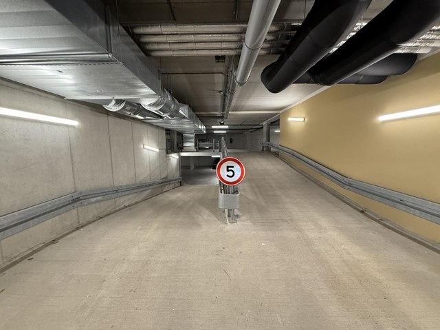 Foto 2: Amsterdam - Houthavenweg - Foto 2