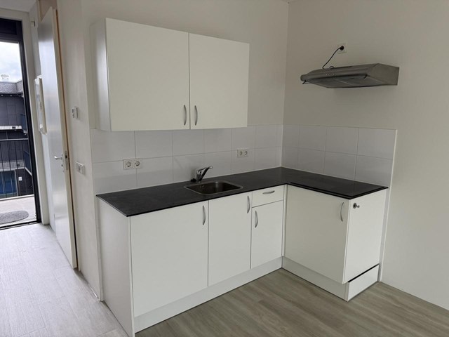 Foto 5: Amsterdam - August Allebeplein - Foto 5