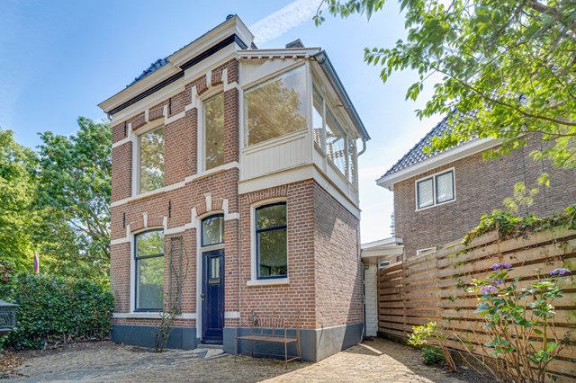Foto 1: Zwolle - Emmawijk - Foto 1