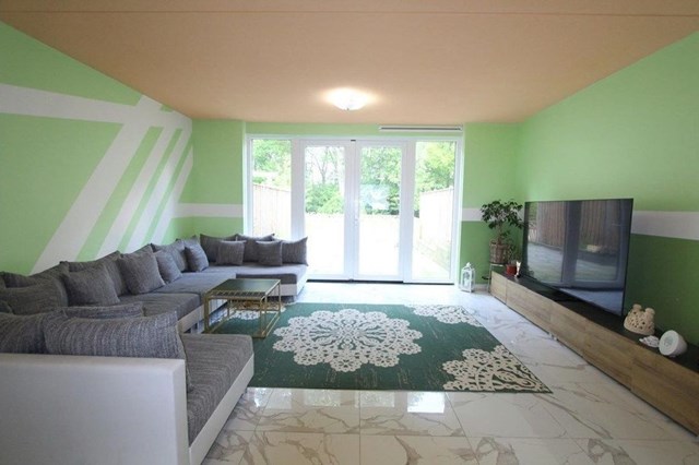 Foto 5: Uithoorn - Clara Egginklaan - Foto 5