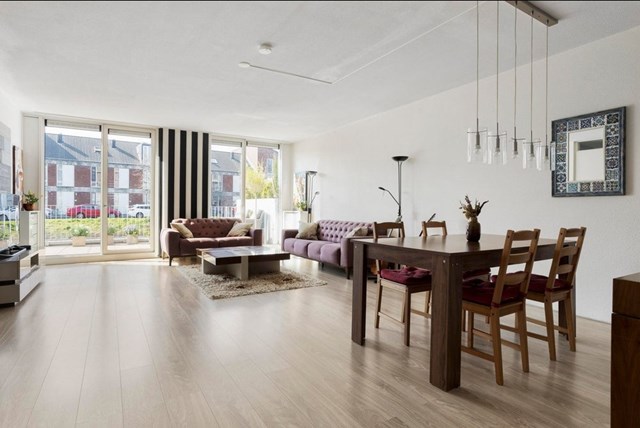 Foto 5: Den Haag - Van Baaklaan - Foto 5