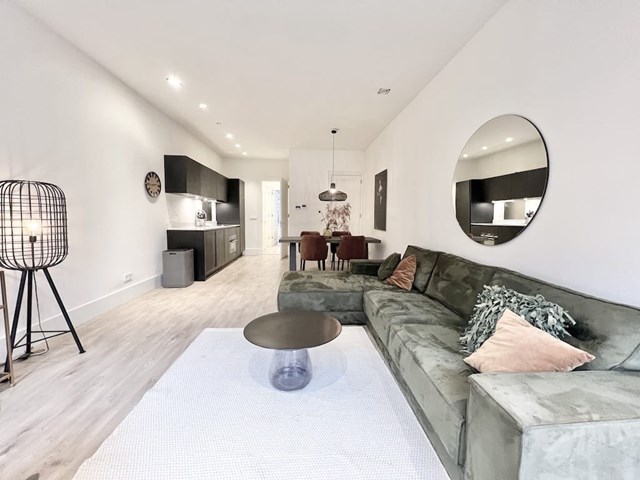 Foto 1: Amsterdam - Nieuwezijds Voorburgwal - Foto 1