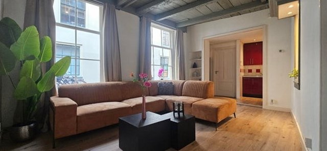 Foto 4: Leiden - Nieuwsteeg - Foto 4