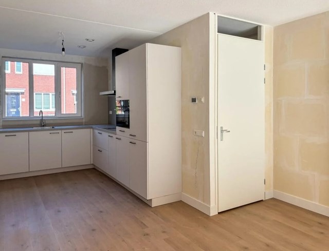 Foto 3: Beverwijk - Theo Uden Masmanlaan - Foto 3