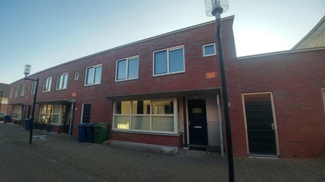 Foto 1: Almere - Jj Slauerhoffstraat - Foto 1