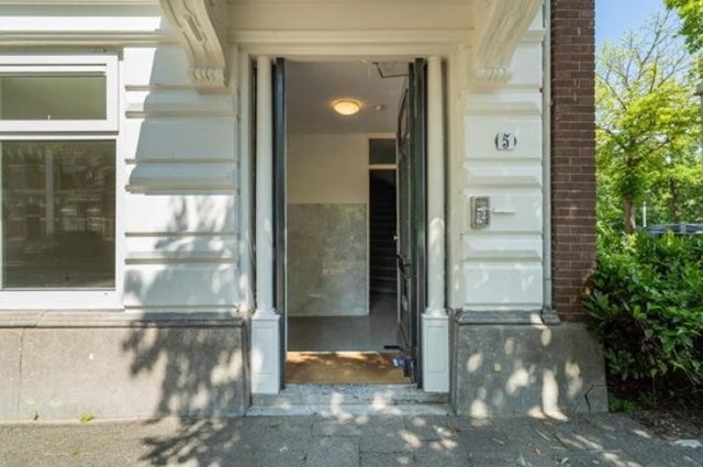 Foto 6: Den Haag - Jan van Nassaustraat - Foto 6