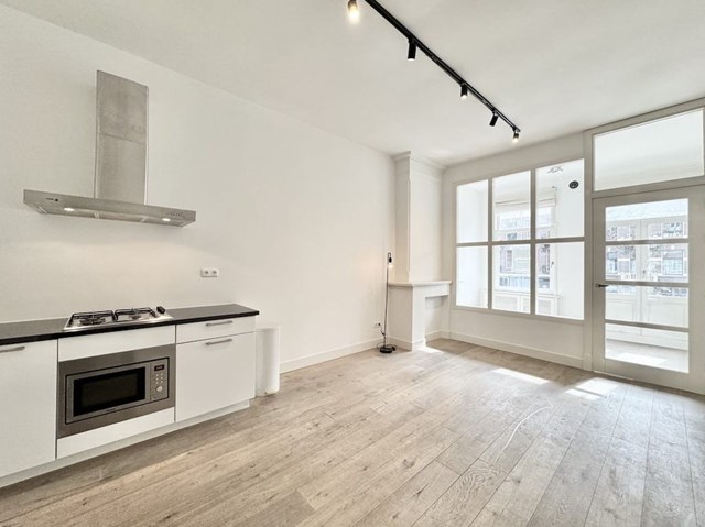 Foto 1: Amsterdam - Ceintuurbaan - Foto 1