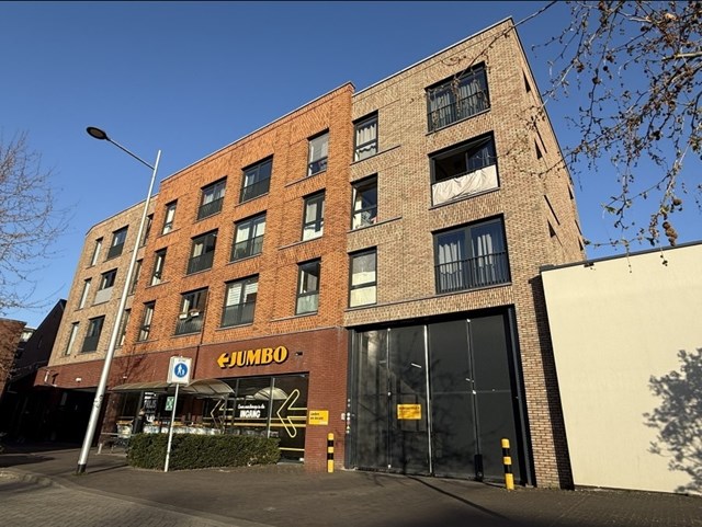 Foto 1: Apeldoorn - Violierenplein - Foto 1