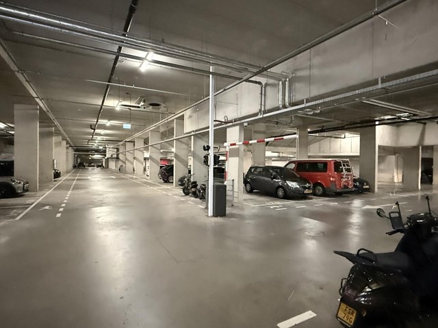 Foto 2: Amsterdam - Vrouwengelukhof - Foto 2