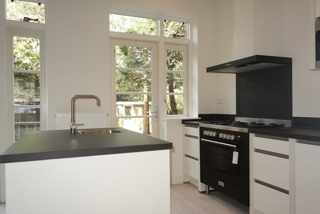 Foto 2: Amsterdam - Stadionkade - Foto 2