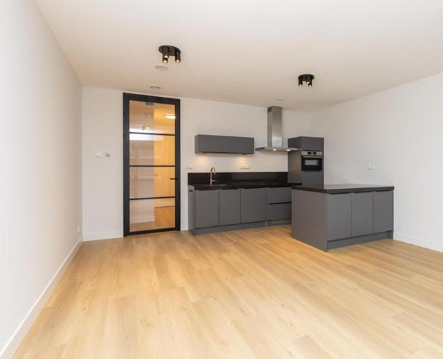 Foto 2: Hoofddorp - Gaudikade - Foto 2
