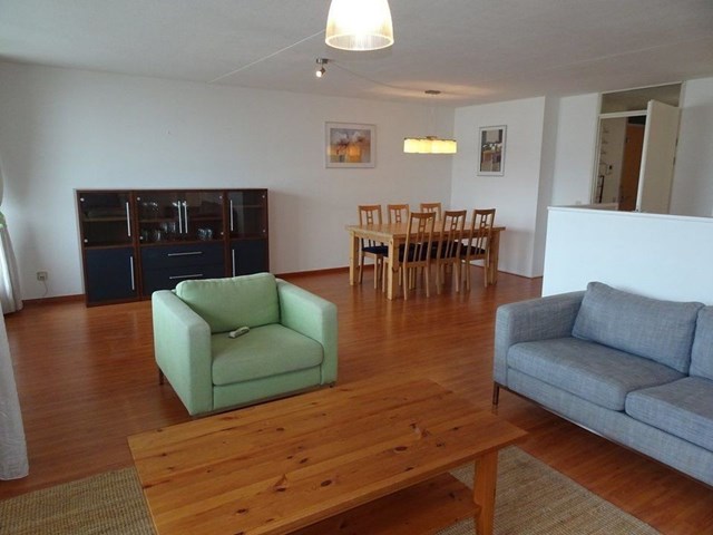 Foto 5: Den Haag - Gevers Deynootweg - Foto 5