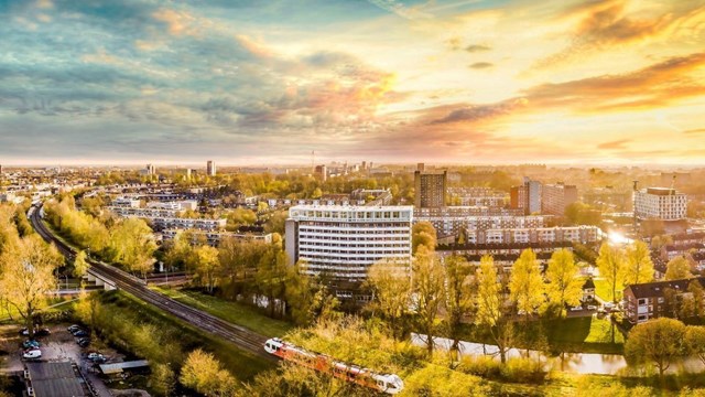 Foto 2: Groningen - Populierenlaan - Foto 2