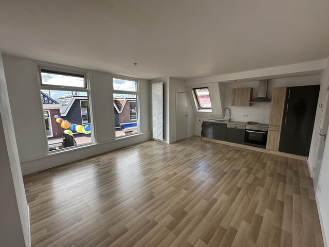 Foto 1: Grou - Hoofdstraat - Foto 1
