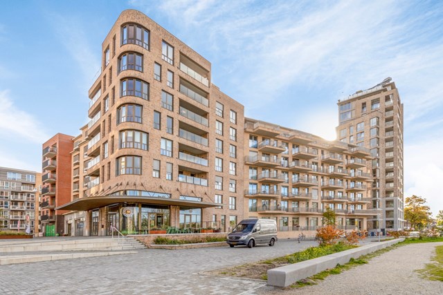 Foto 1: Diemen - Jan Wolkerslaan - Foto 1