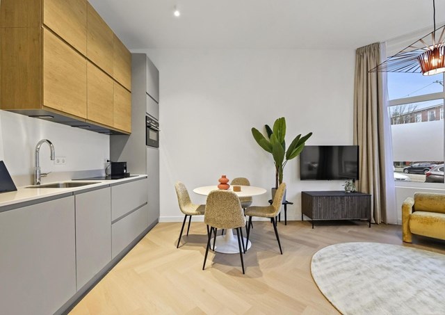 Foto 2: Den Haag - Laan van Meerdervoort - Foto 2