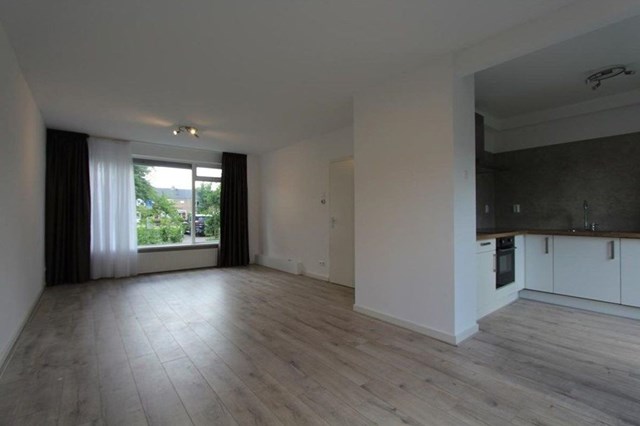 Foto 3: Amstelveen - Straat van Makassar - Foto 3