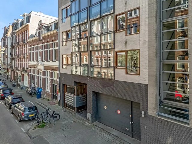 Foto 2: Amsterdam - Ter Haarstraat - Foto 2