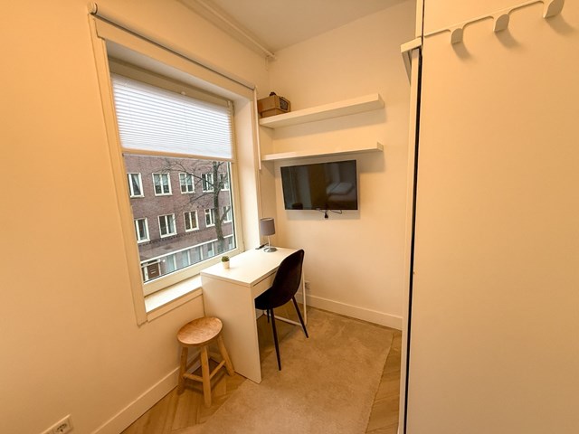 Foto 7: Amsterdam - Legmeerstraat - Foto 7