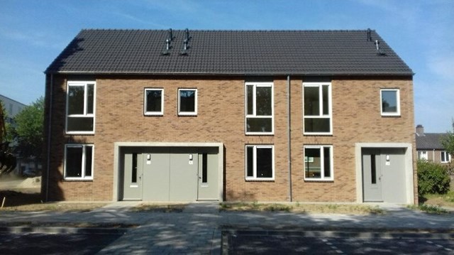 Foto 1: Maastricht - Menuetstraat - Foto 1