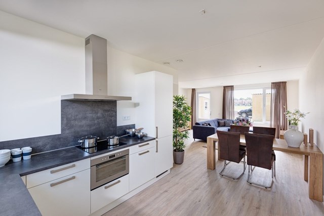 Foto 2: Enschede - Dr. van Damstraat - Foto 2