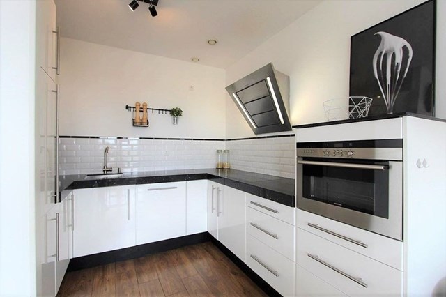Foto 5: Amsterdam - Julius Pergerstraat - Foto 5