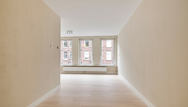 Foto 1: Amsterdam - Rustenburgerstraat - Foto 1