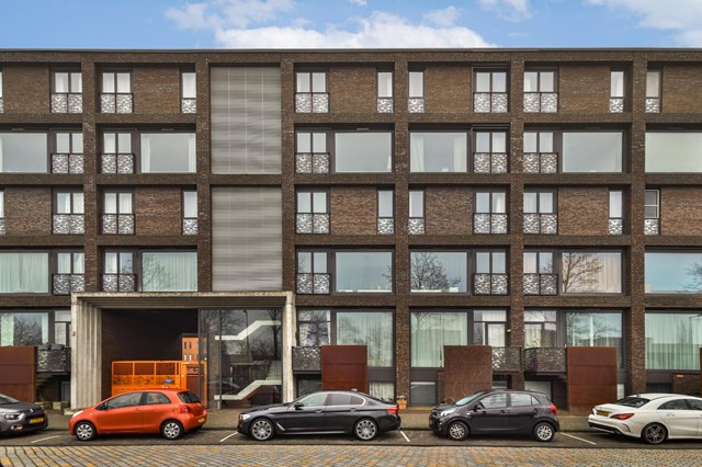 Foto 2: Amsterdam - Eva Besnyöstraat - Foto 2