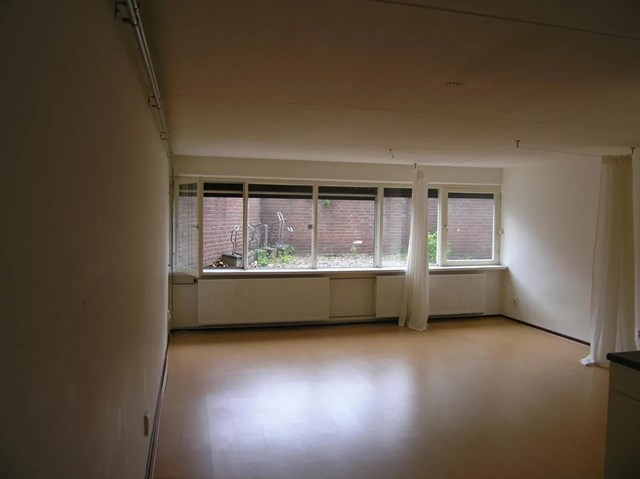 Foto 1: Maastricht - Dokter van Kleefstraat - Foto 1