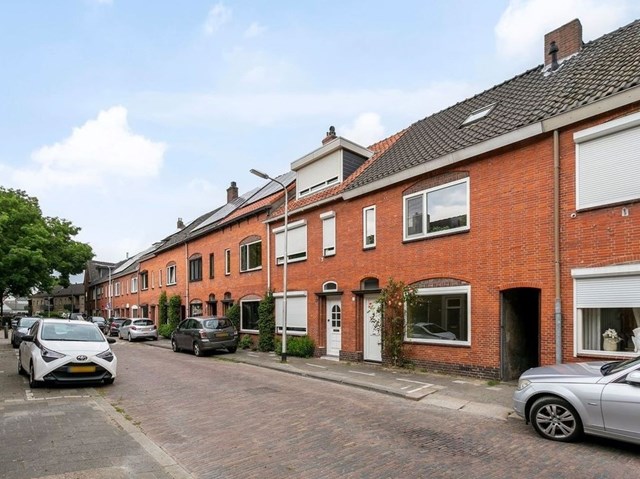 Foto 2: Tilburg - Hellebaardstraat - Foto 2