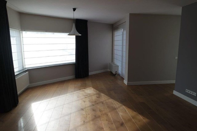 Foto 2: Eindhoven - Grastapijt - Foto 2